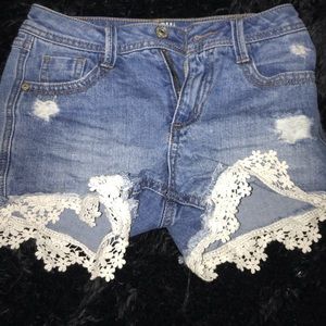 Cute lace jean shorts